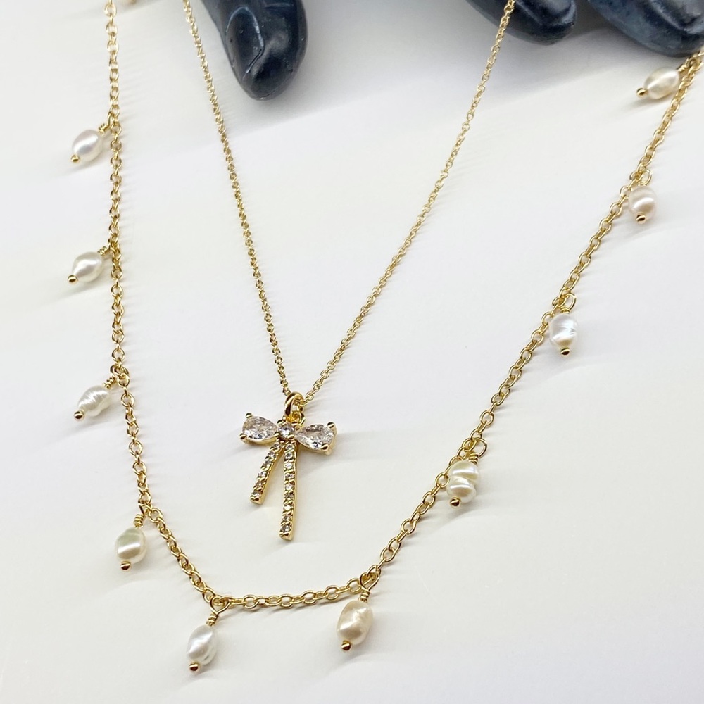 NEW FP x Luna Norte Fresh Water Pearl & bow Necklace Set - Picture 2 of 7